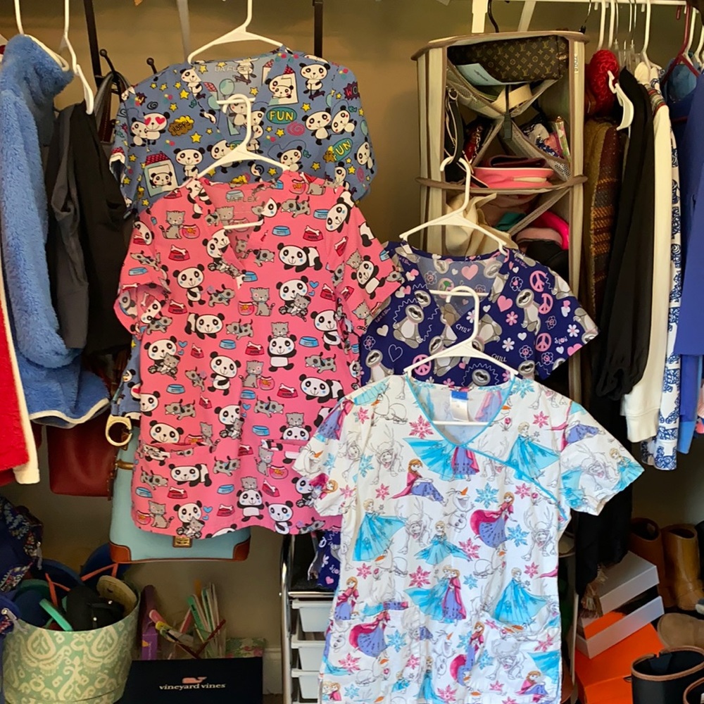 Scrub Tops XS Lot of 4